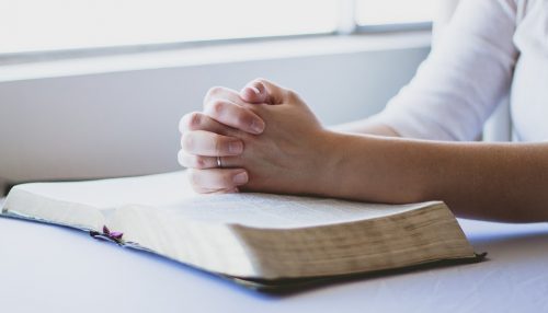 Sancionada lei que permite aluno faltar em provas e aulas por motivos religiosos