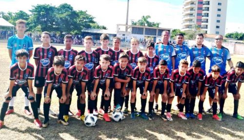 Categoria sub-11 do Projeto Universidade de Futebol conquista Copa Sul Americana