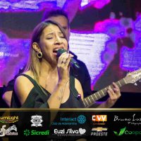 Glamour (216) Copy_Easy Resize.com