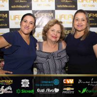 Glamour (230) Copy_Easy Resize.com