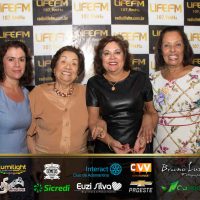 Glamour (237) Copy_Easy Resize.com