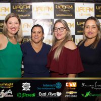 Glamour (241) Copy_Easy Resize.com