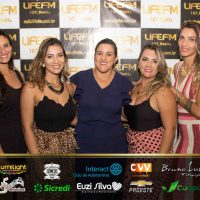 Glamour (243) Copy_Easy Resize.com