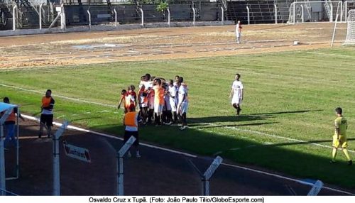 Tupã F.C. vence Osvaldo Cruz F.C. e assume liderança do Grupo 1 na Segundona