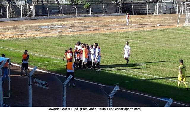 Tupã F.C. vence Osvaldo Cruz F.C. e assume liderança do Grupo 1 na Segundona