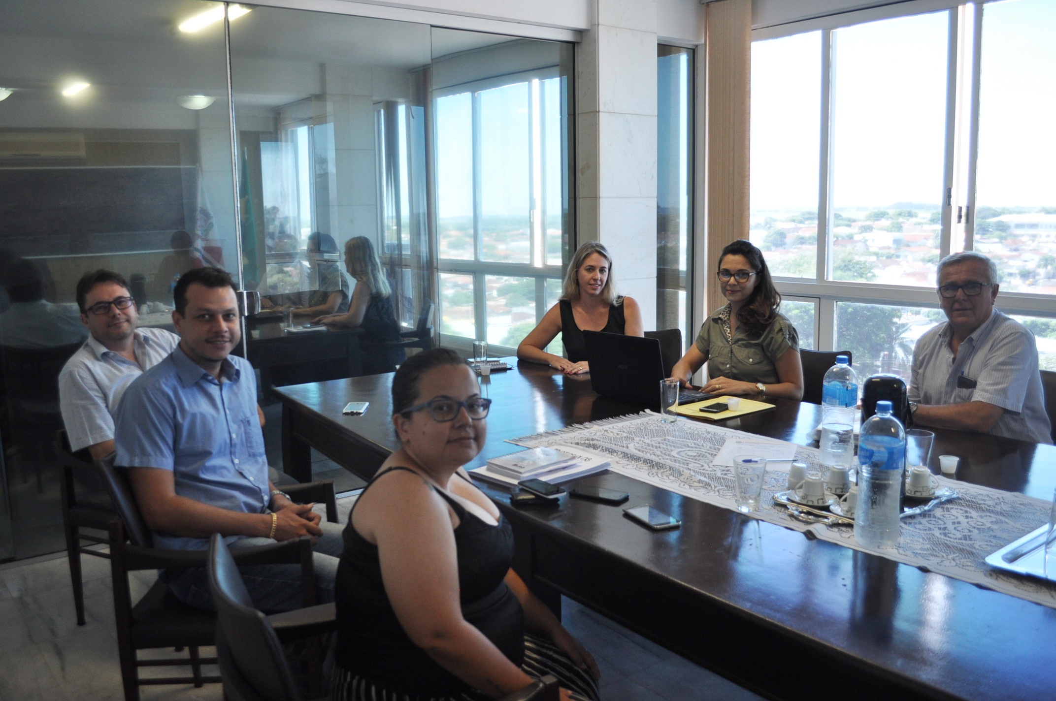 COMDICA analisa protocolos de empresas interessadas em participar do processo licitatório do Distrito Industrial Valentim Gatti