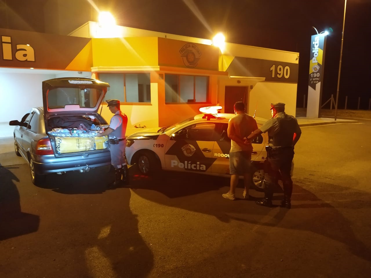 Polícia Rodoviária apreende 22.000 relógios de pulso sem nota fiscal