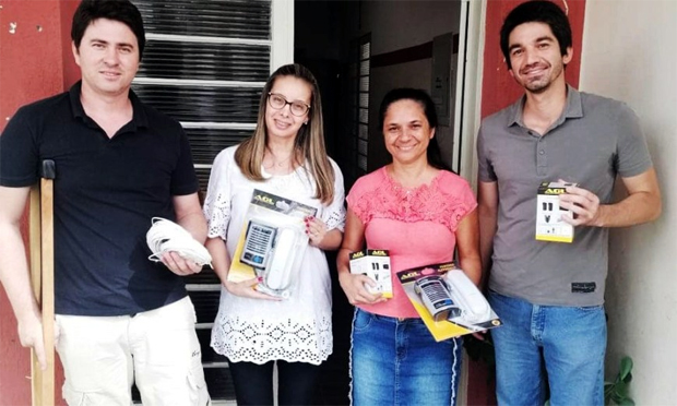 Dois vereadores de Irapuru rejeitam reposição de salários e devolvem valor em equipamentos para escolas