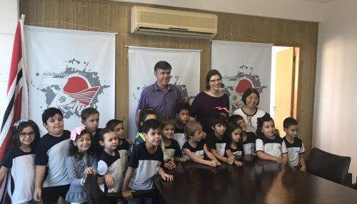 Prefeito Márcio Cardim recebe alunos da Escola Cristã de Ensino de Adamantina