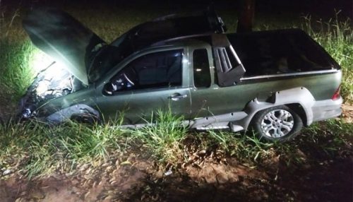 Duas pessoas ficam feridas em colisão lateral na SP-294, entre Tupã e Iacri