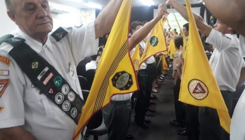 Solenidade de Admissão dos Lenços foi realizada pelo Clube Colmeias em Ação de Adamantina