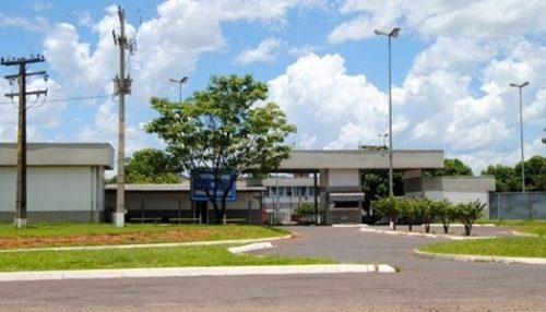 Presos fazem agentes e professor de reféns na Penitenciária de Junqueirópolis