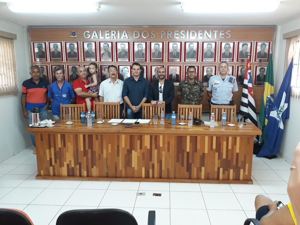 Prefeitura e Câmara de Lucélia realizam reunião sobre a reativação do Tiro de Guerra