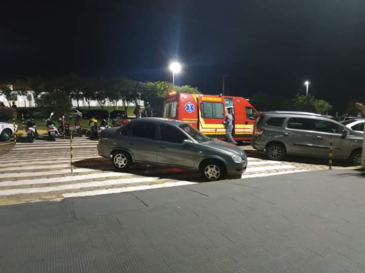 Uso indevido de vagas especiais de estacionamento no Campus II da Unifai em Adamantina causa transtornos