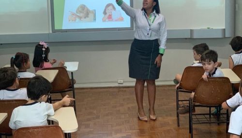 Sicredi de Adamantina realiza palestras sobre Educação Financeira