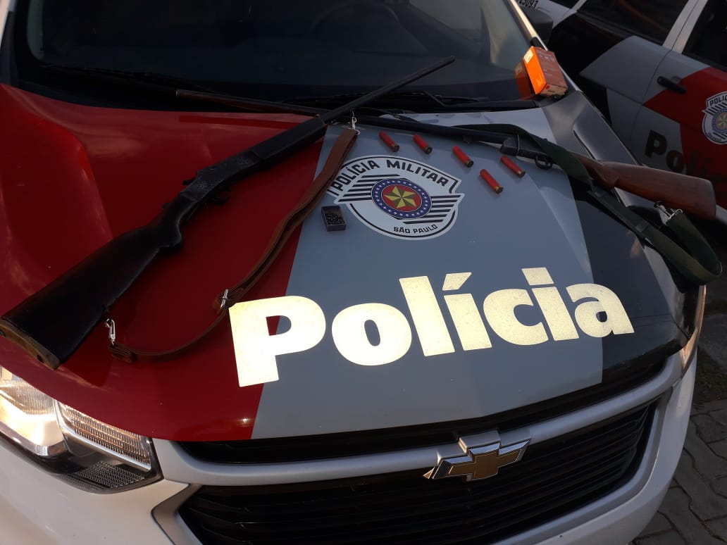 Polícia Militar de Lucélia detém morador de propriedade rural em posse de armas de fogo