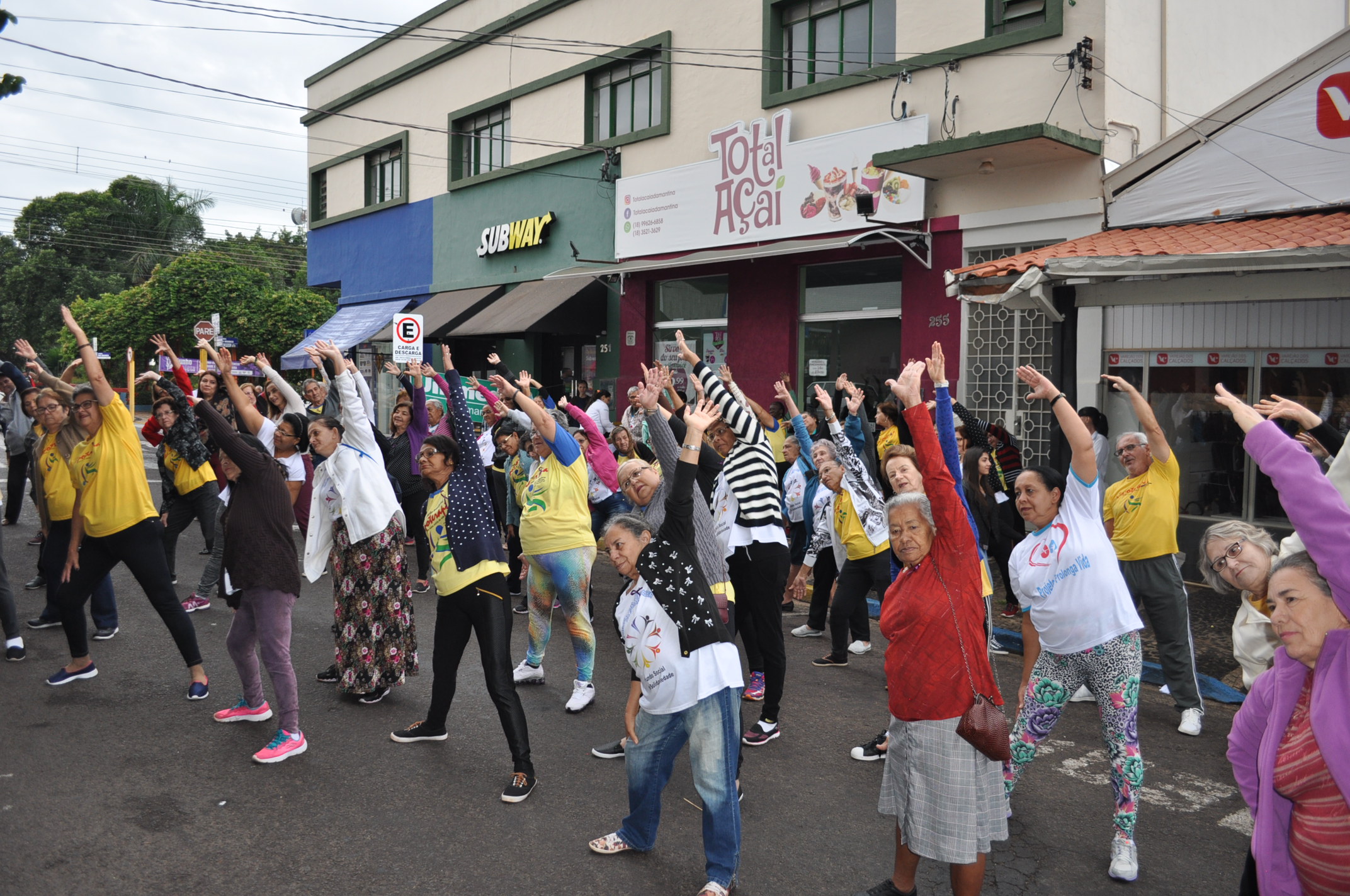 CMI, CRAS E CREAS de Adamantina lançam Cartilha de Enfrentamento à Violência contra a Pessoa Idosa