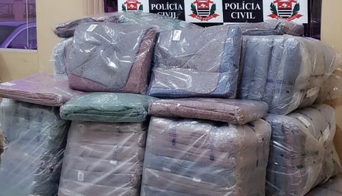 Polícia Civil faz doação de cobertores novos para a campanha do agasalho 2019 em Dracena