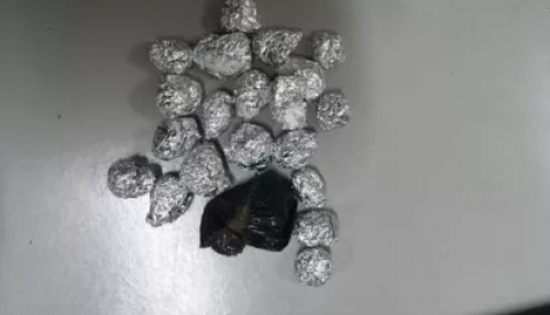 Polícia apreende dois adolescentes, um deles por ato infracional de tráfico, na Vila Esperança em OC