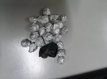 Polícia apreende dois adolescentes, um deles por ato infracional de tráfico, na Vila Esperança em OC