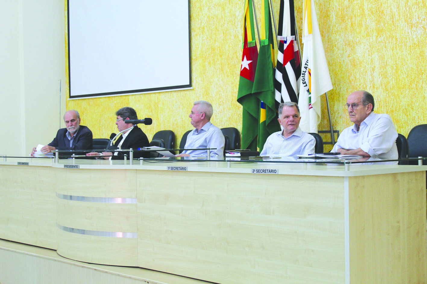 Com apenas 05 dos 30 prefeitos da região, Amnap se reúne em Dracena