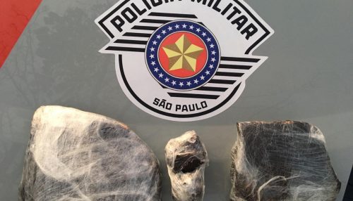 Home é detido portando mais de 1 kg de Haxixe em ônibus de linha na entrada de Osvaldo Cruz