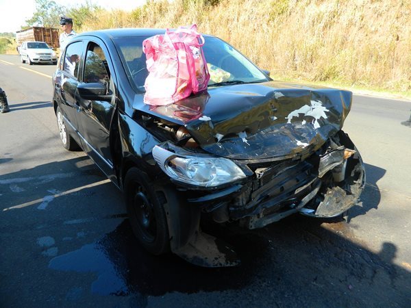 Duas mulheres ficam feridas em acidente na SP-294 em Flórida Paulista