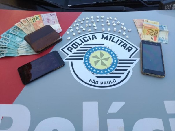 PM de Osvaldo Cruz prende traficante com 48 porções de crack