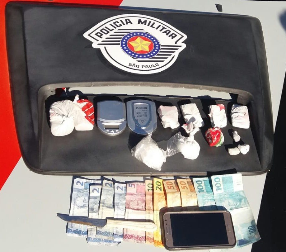 Dois homens foram presos embalando drogas em Tupã