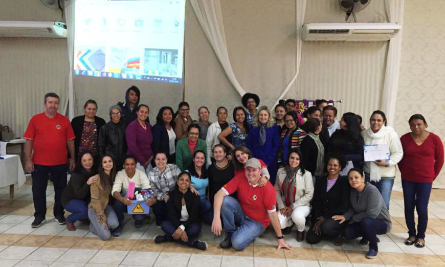 Lions Clube de Adamantina promove a capacitação de 32 profissionais através da Oficina da Diarista