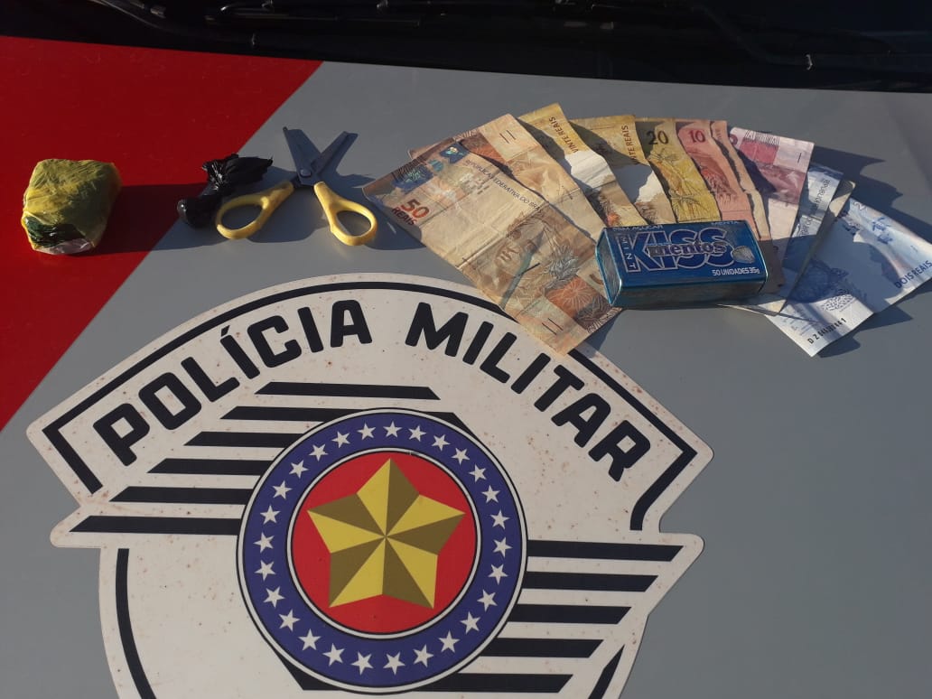 Dois são presos por tráfico na Vila Rancharia em Lucélia