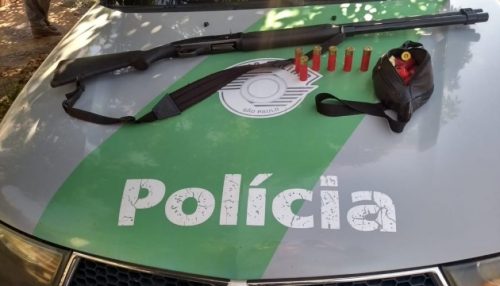 Polícia Ambiental apreende espingarda e adverte homem por caça irregular de javali