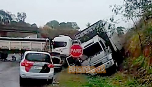 Motorista de Iacri se envolve em acidente na SP-425, no trevo de Rinópolis