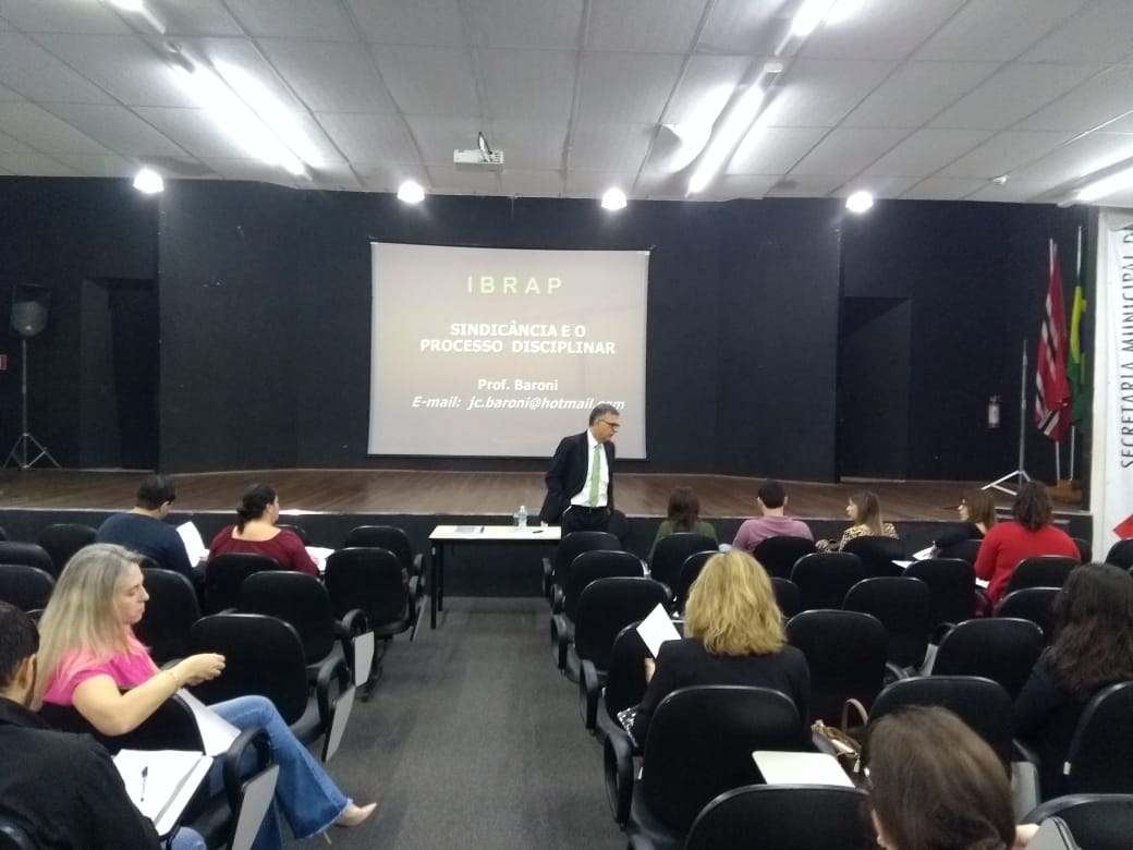 Servidores municipais de Adamantina participam de capacitação Sindicância e Processo Administrativo Disciplinar