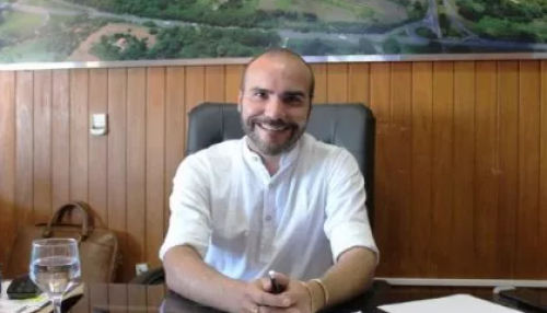 Justiça de Lucélia condena Prefeito Carlos Ananias Júnior e proprietário de empresa beneficiada com uso de terreno por improbidade