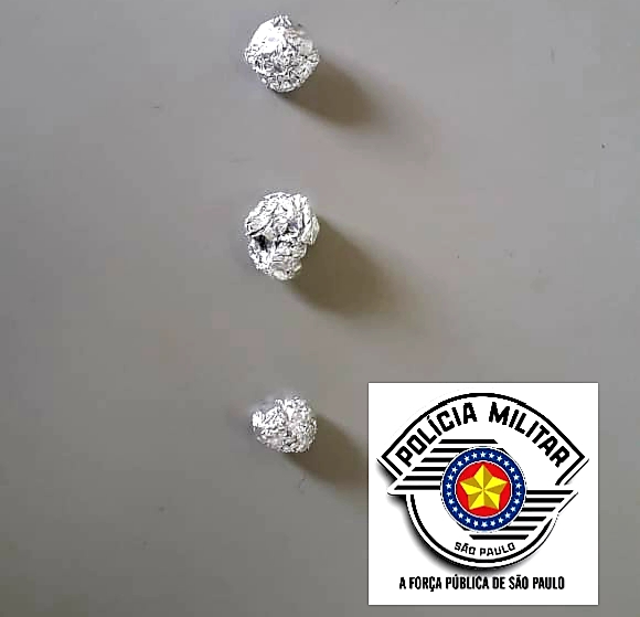 Polícia Militar de OC detém um indivíduo por porte de drogas e outro por averiguação de tráfico