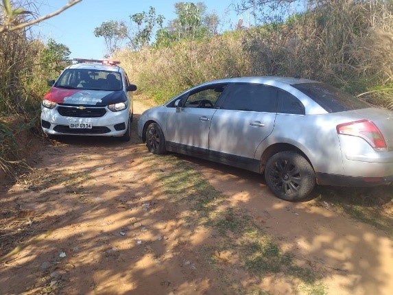 Polícia Militar prende homem por embriaguez ao volante e porte de drogas em Junqueirópolis