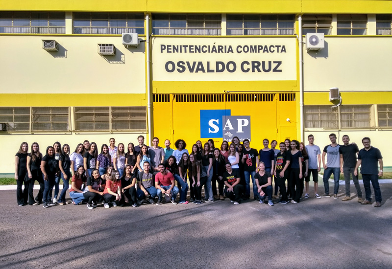 Alunos de Direito e Serviço Social da UniFai visitam a Penitenciária de Osvaldo Cruz