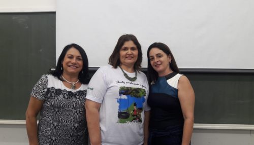 Alunos de Pedagogia recebem palestra sobre gestão escolar na educação infantil