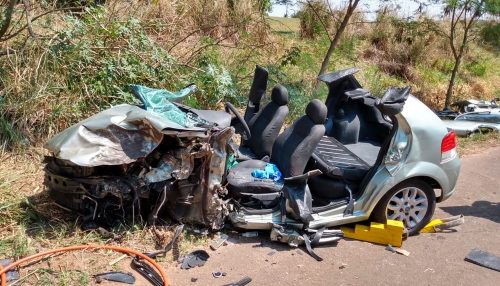 Motorista morre em acidente envolvendo carro e caminhão na Rodovia Comandante João Ribeiro de Barros
