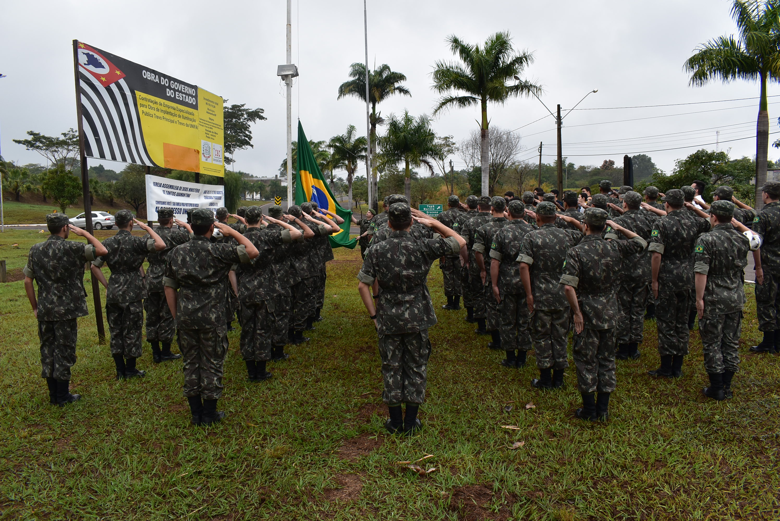 Prefeitura de Adamantina e Tiro de Guerra 02-080 realizam desfile de 7 de setembro