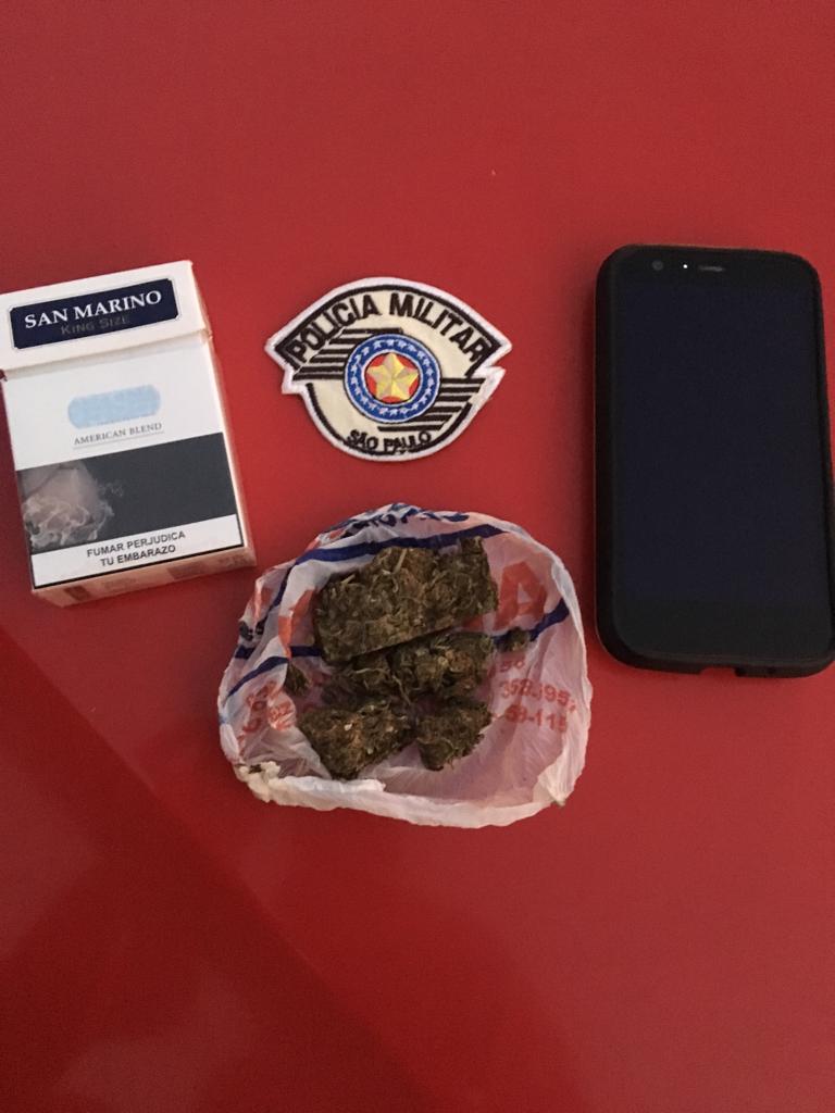 Em Osvaldo Cruz policias militares apreendem adolescente por ato infracional/ tráfico de drogas