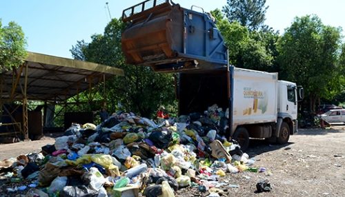 Prefeitura de Adamantina afirma que não vai terceirizar coleta de lixo