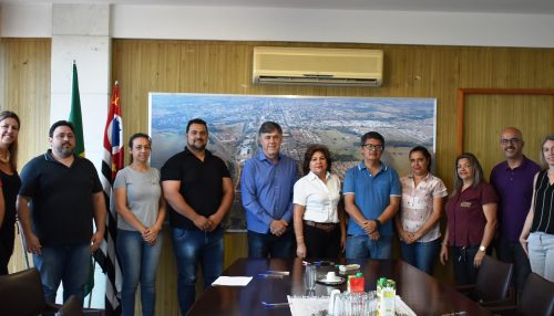 Empresas assinam termo de concessão de áreas do Distrito Comercial, Industrial e de Serviços Valentim Gatti