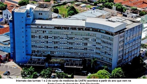 Após protestos, estudantes de medicina conseguem descontos no período de internato