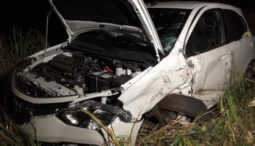 Acidente com ambulância e carro envolve nove pessoas na SP-294 em Flórida Paulista