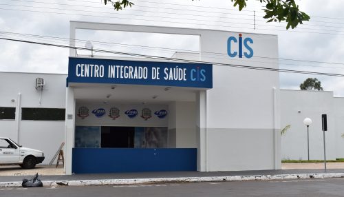 Secretaria de Saúde de Adamantina dá sequência a vacinação de idosos com mais de 85 anos contra a covid-19