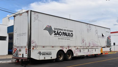 Carreta do Programa Mulheres de Peito chega à Adamantina para realização de mamografias