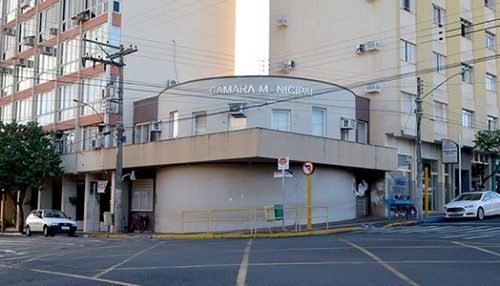 Após indicações de vereadores, funcionários da Prefeitura e UniFAI terão abono natalino