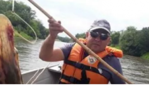 Polícia Ambiental encontra 'peixão' de fisgado